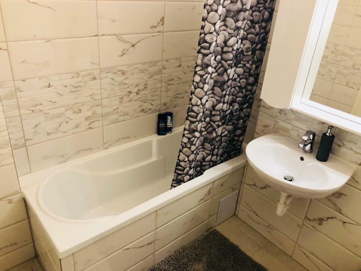 Eme Apartments Брашов Экстерьер фото
