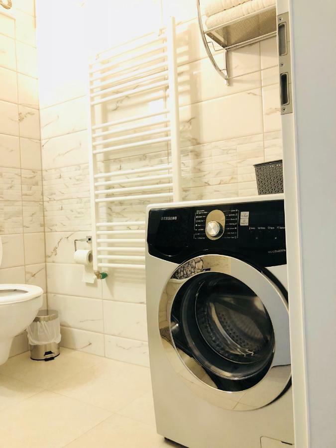 Eme Apartments Брашов Экстерьер фото