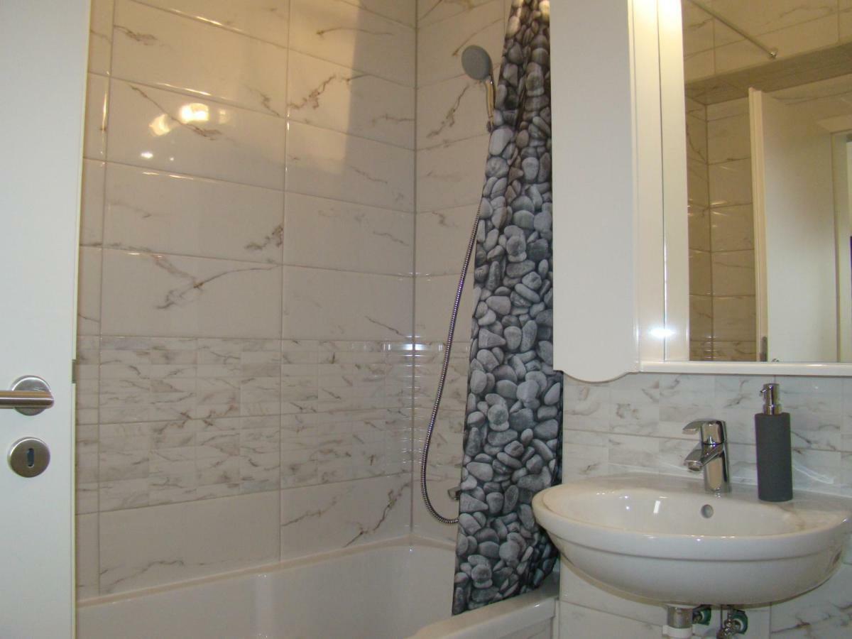 Eme Apartments Брашов Экстерьер фото