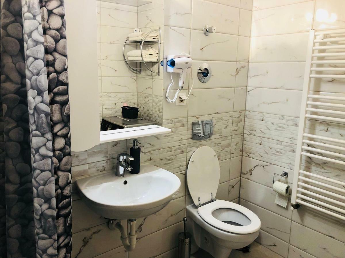 Eme Apartments Брашов Экстерьер фото